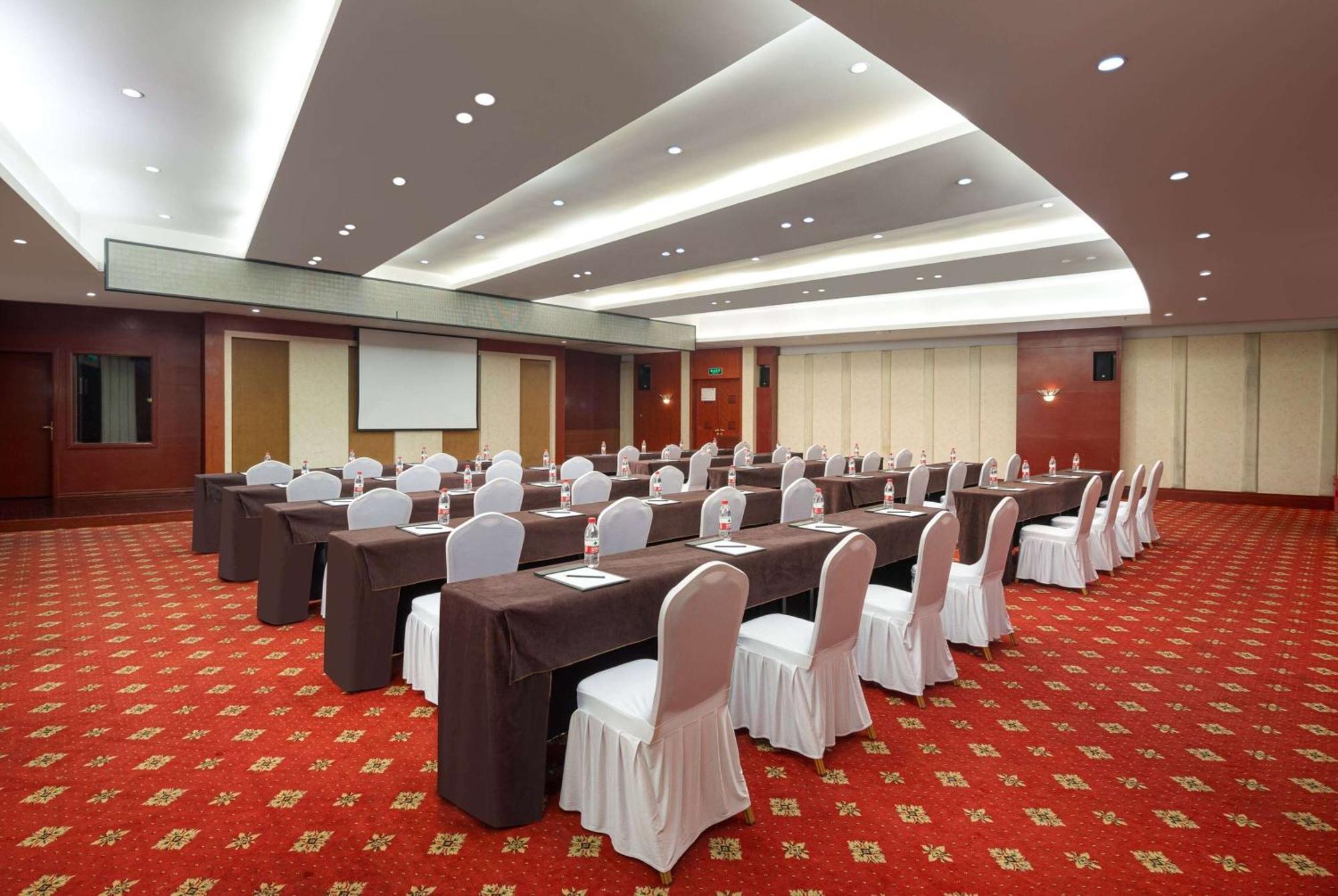 Ramada Plaza By Wyndham Chongqing West Ξενοδοχείο Εξωτερικό φωτογραφία
